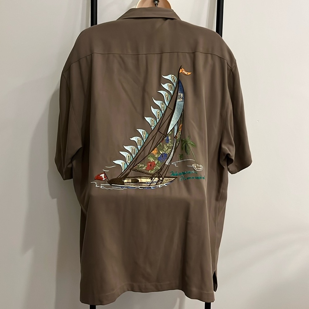 Tommy Bahama Silk Shirt L Brown Embroidered Back Short Sleeve Hawaiian Vacation